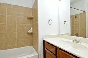 2216 San Gabriel St, Austin, TX 78705 - Photo 10