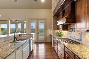 733 Dawn View, Dripping Springs, TX 78620 - Photo 14