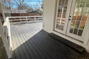 115 W Ila St, Elgin, TX 78621 - Photo 16