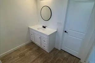 115 W Ila St, Elgin, TX 78621 - Photo 22