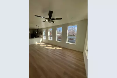 115 W Ila Street, Elgin, TX 78621 - Photo 2