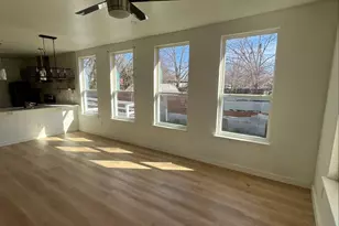 115 W Ila St, Elgin, TX 78621 - Photo 2