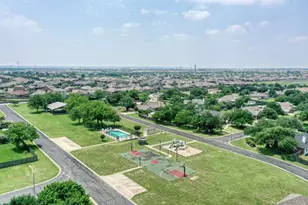 102 Bosque Dr, Hutto, TX 78634 - Photo 38