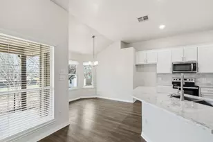 102 Bosque Dr, Hutto, TX 78634 - Photo 10