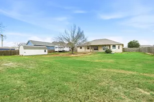 102 Bosque Dr, Hutto, TX 78634 - Photo 32