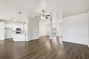 102 Bosque Dr, Hutto, TX 78634 - Photo 8