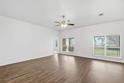 102 Bosque Drive, Hutto, TX 78634 - Photo 6