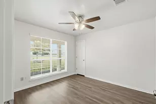 102 Bosque Dr, Hutto, TX 78634 - Photo 16