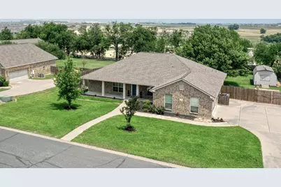102 Bosque Drive, Hutto, TX 78634 - Photo 1