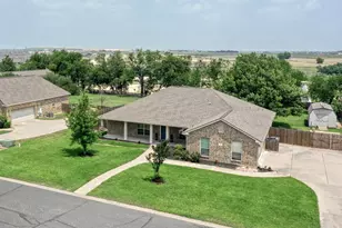 102 Bosque Dr, Hutto, TX 78634 - Photo 1