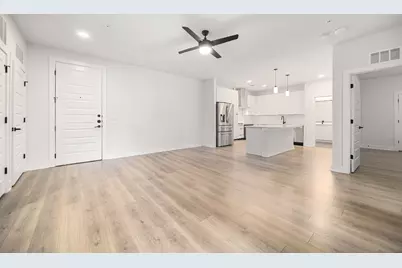 2220 Webberville Road #207, Austin, TX 78702 - Photo 8