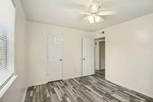 2810 Cypress Bend Cir, Bryan, TX 77801 - Photo 12