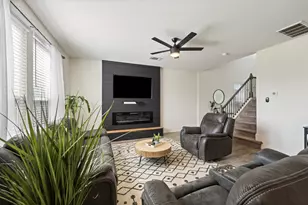 328 Thornless Cir, Buda, TX 78610 - Photo 10