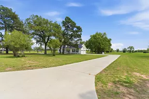 1145 W County Road 415, Lexington, TX 78947 - Photo 4