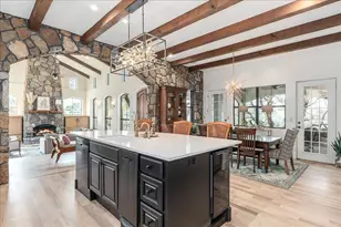 2808 & 2804 Fall Creek Estates Dr, Spicewood, TX 78669 - Photo 12