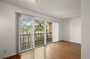 620 S 1st St, Austin, TX 78704 - Photo 14