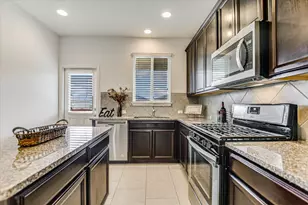 262 Martha Dr, Buda, TX 78610 - Photo 10