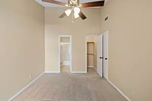 203 E 31st St, Austin, TX 78705 - Photo 24