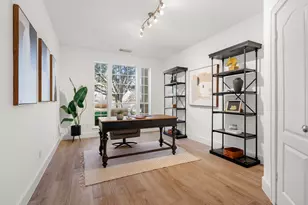 2308 Via Cordova Ct, Austin, TX 78732 - Photo 10