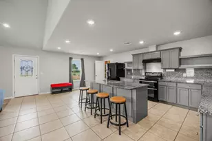 639 Blackbuck Rdg Dr, Lampasas, TX 76550 - Photo 10