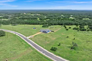 639 Blackbuck Rdg Dr, Lampasas, TX 76550 - Photo 32