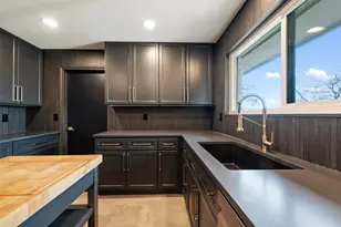 6713 Winterberry Dr, Austin, TX 78750 - Photo 14