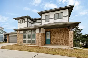 8003 Orizzonte St, Austin, TX 78744 - Photo 2