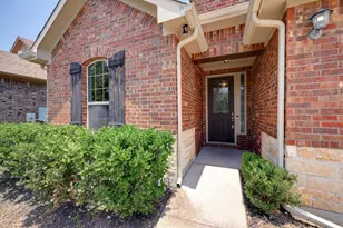 176 Flannery Ln, Buda, TX 78610 - Photo 4