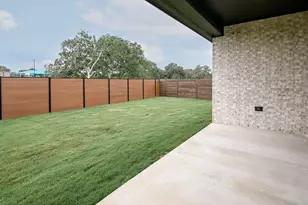 315 Foxfire Cv, Lockhart, TX 78644 - Photo 22