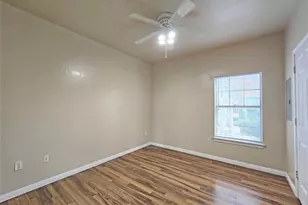 2320 Gracy Farms Ln, Austin, TX 78758 - Photo 12