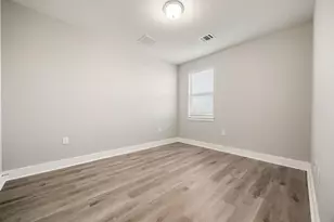 1501 Roseburg Dr, Austin, TX 78754 - Photo 24