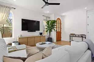 1004 Fiesta St, Austin, TX 78702 - Photo 6