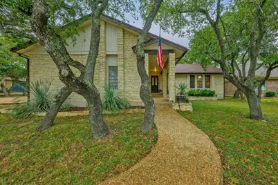 137 Long Wood Avenue, Lakeway, TX 78734 - Photo 2