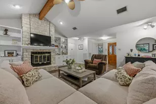 137 Long Wood Ave, Lakeway, TX 78734 - Photo 8