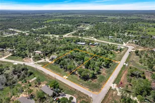 114 Empire St, Elgin, TX 78621 - Photo 2