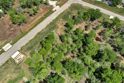 114 Empire Street, Elgin, TX 78621 - Photo 22