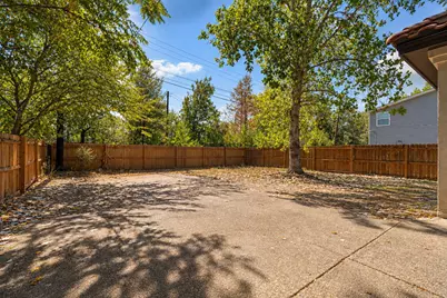 6707 Santos Street, Austin, TX 78741 - Photo 22