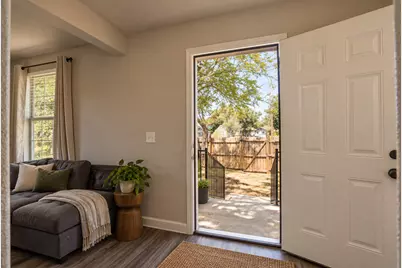 6707 Santos Street, Austin, TX 78741 - Photo 16