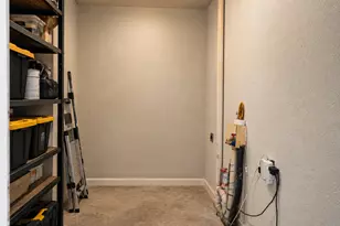6707 Santos St, Austin, TX 78741 - Photo 24
