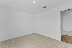 137 Union Pacific Dr, Cedar Creek, TX 78612 - Photo 22
