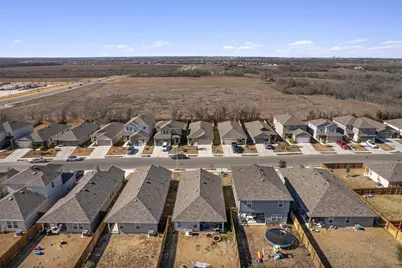 352 Sickle Loop, Uhland, TX 78640 - Photo 2