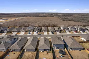 352 Sickle Loop, Uhland, TX 78640 - Photo 2