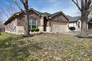 11124 Friendship Dr, Austin, TX 78754 - Photo 2