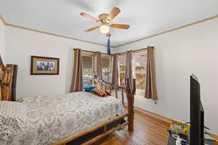 751 N Burleson St, Giddings, TX 78942 - Photo 16