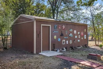 751 N Burleson Street, Giddings, TX 78942 - Photo 12