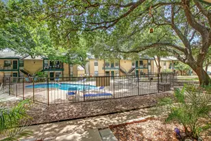 1624 Aquarena Springs Dr, San Marcos, TX 78666 - Photo 18