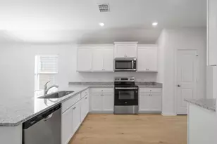 [Address not provided], Jarrell, TX 76537 - Photo 4