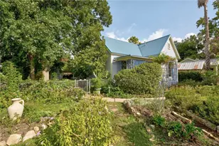 101 Short St, Smithville, TX 78957 - Photo 2