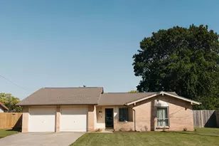 506 E Central Dr, Georgetown, TX 78628 - Photo 2