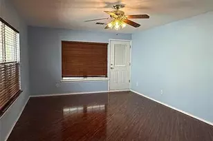 13105 Lofton Cliff Dr, Del Valle, TX 78617 - Photo 12